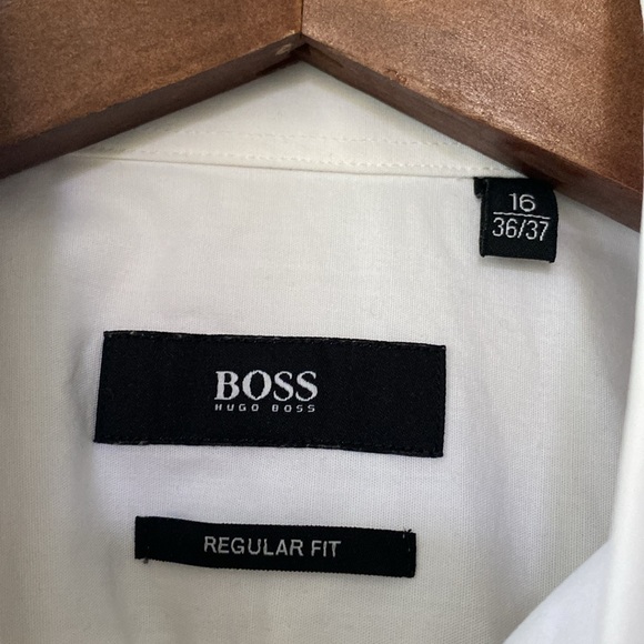 Hugo Boss Regular Fit Button Down Shirt - Picture 2 of 6